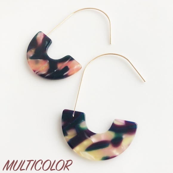Jewelry - NEW "Gardenia" U Acrylic Earrings (multicolor)